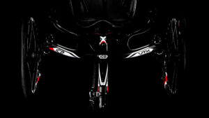 Ice VTX voorkant tegen zwarte achtergrond